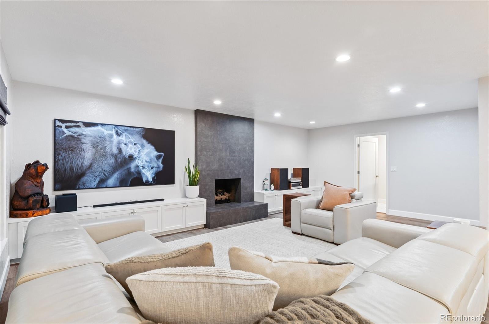MLS Image #8 for 9939 e aberdeen avenue,englewood, Colorado