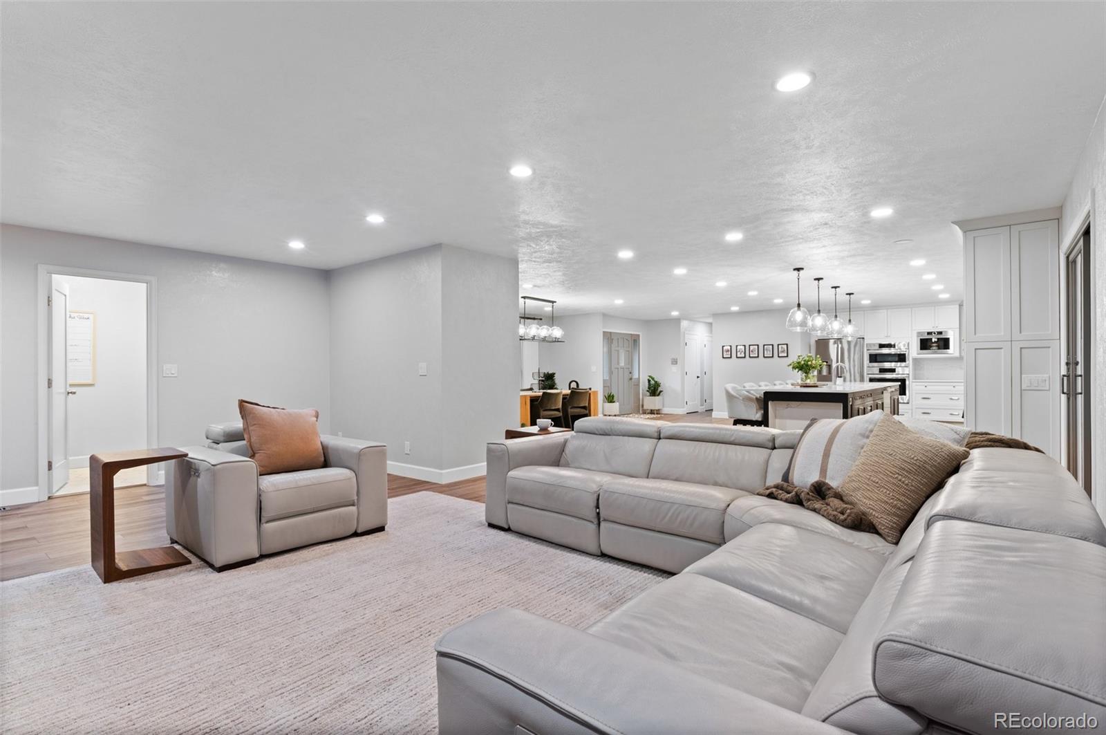 MLS Image #9 for 9939 e aberdeen avenue,englewood, Colorado