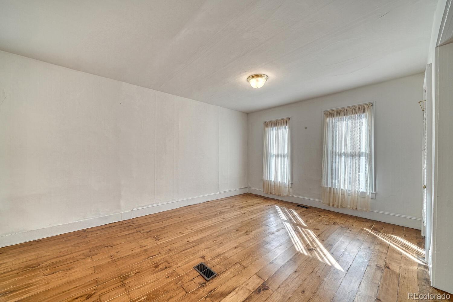 MLS Image #16 for 332  f street,salida, Colorado