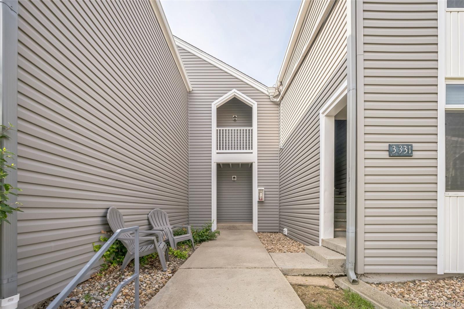 MLS Image #10 for 3331 s monaco parkway,denver, Colorado