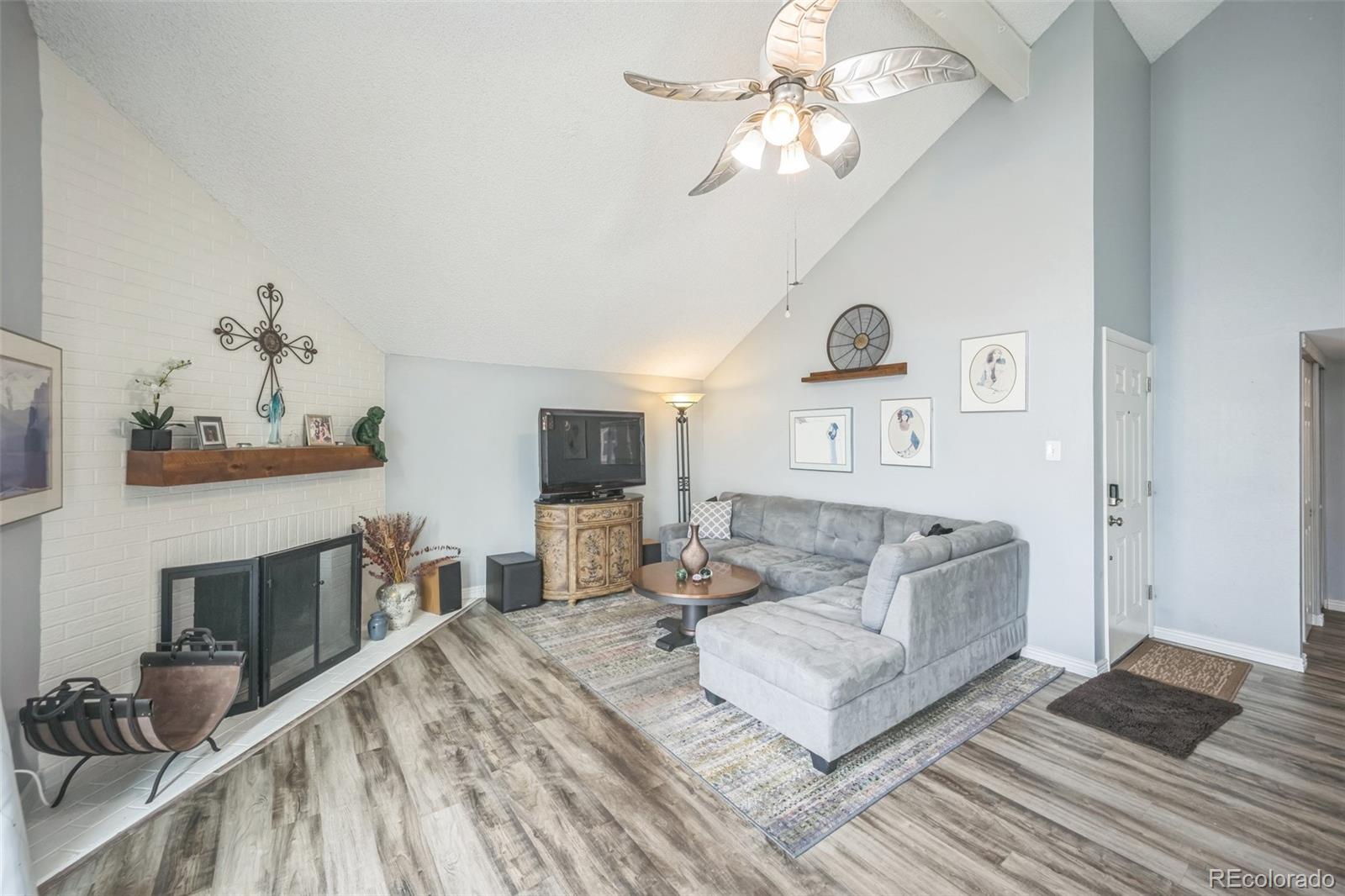 MLS Image #15 for 3331 s monaco parkway,denver, Colorado