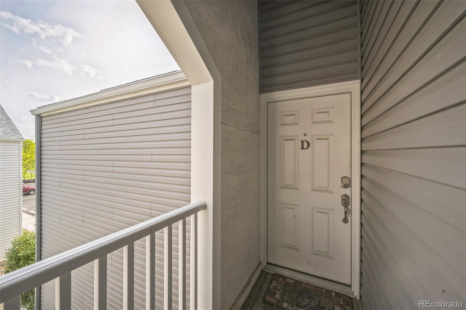 MLS Image #2 for 3331 s monaco parkway,denver, Colorado