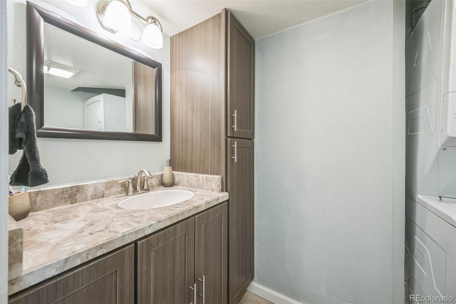 MLS Image #29 for 3331 s monaco parkway,denver, Colorado