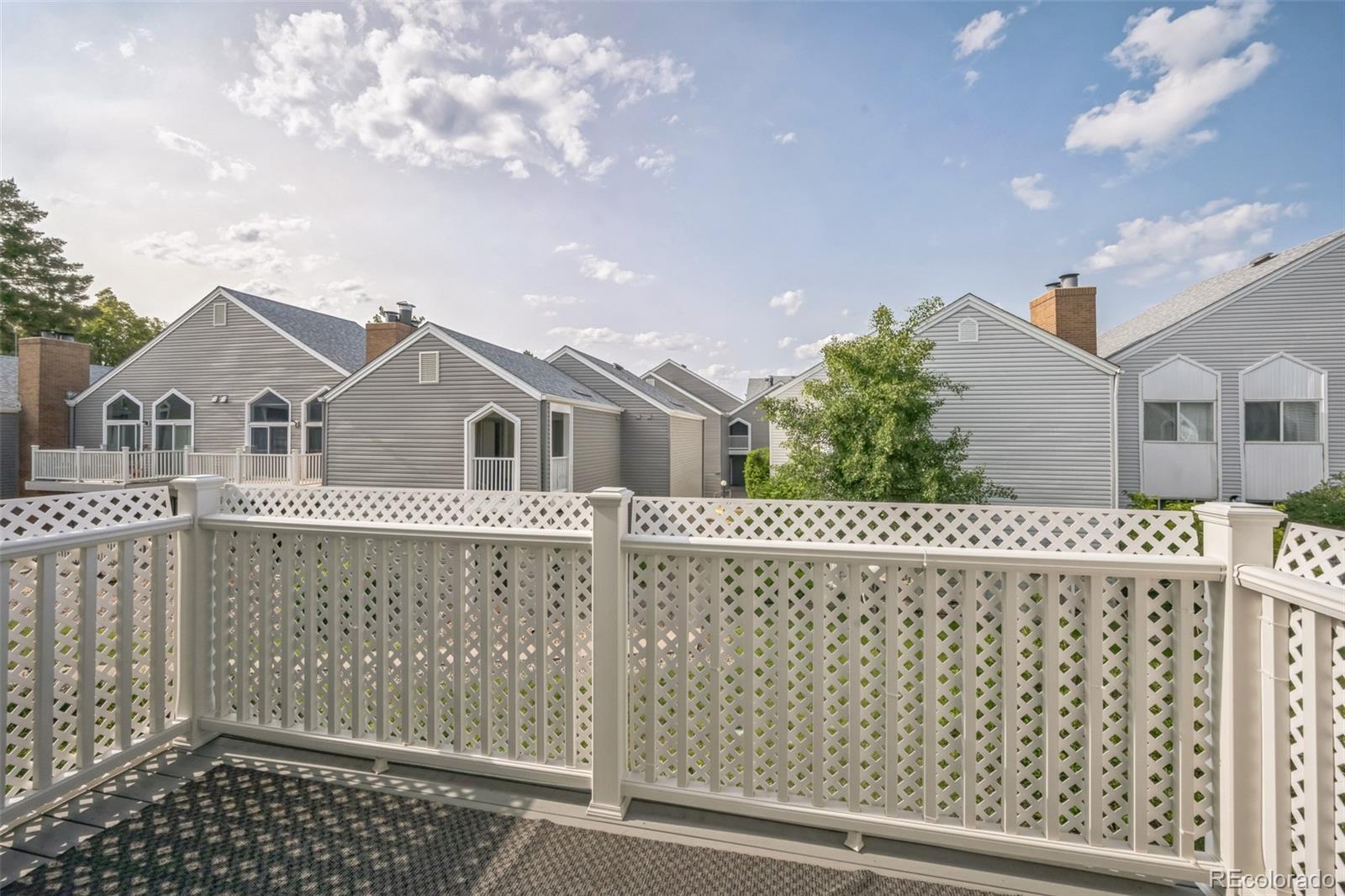 MLS Image #3 for 3331 s monaco parkway,denver, Colorado