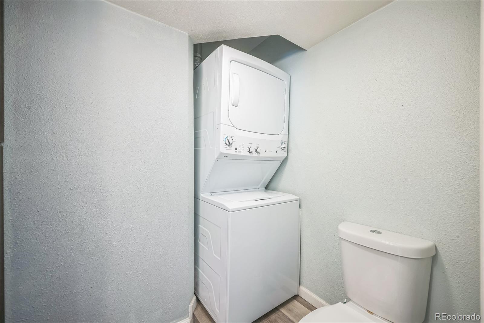 MLS Image #30 for 3331 s monaco parkway,denver, Colorado