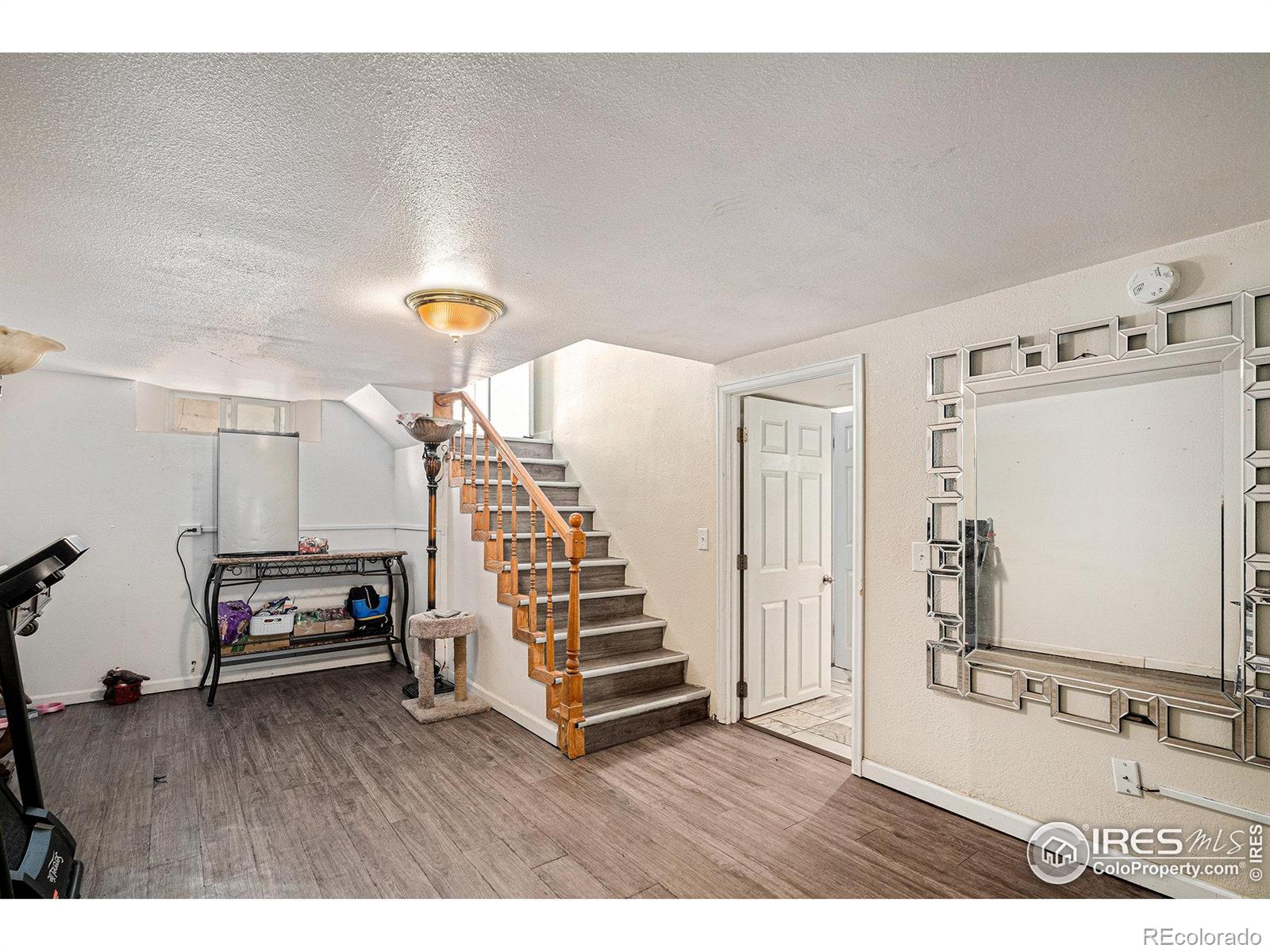 MLS Image #15 for 547 s eliot street,denver, Colorado