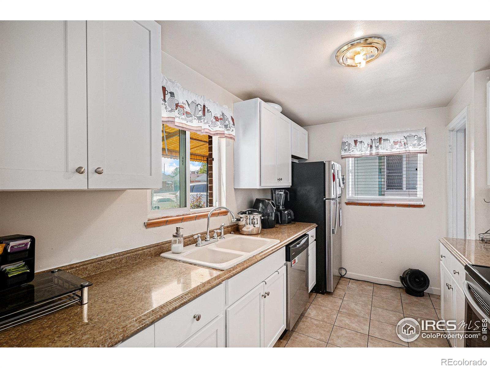 MLS Image #8 for 547 s eliot street,denver, Colorado