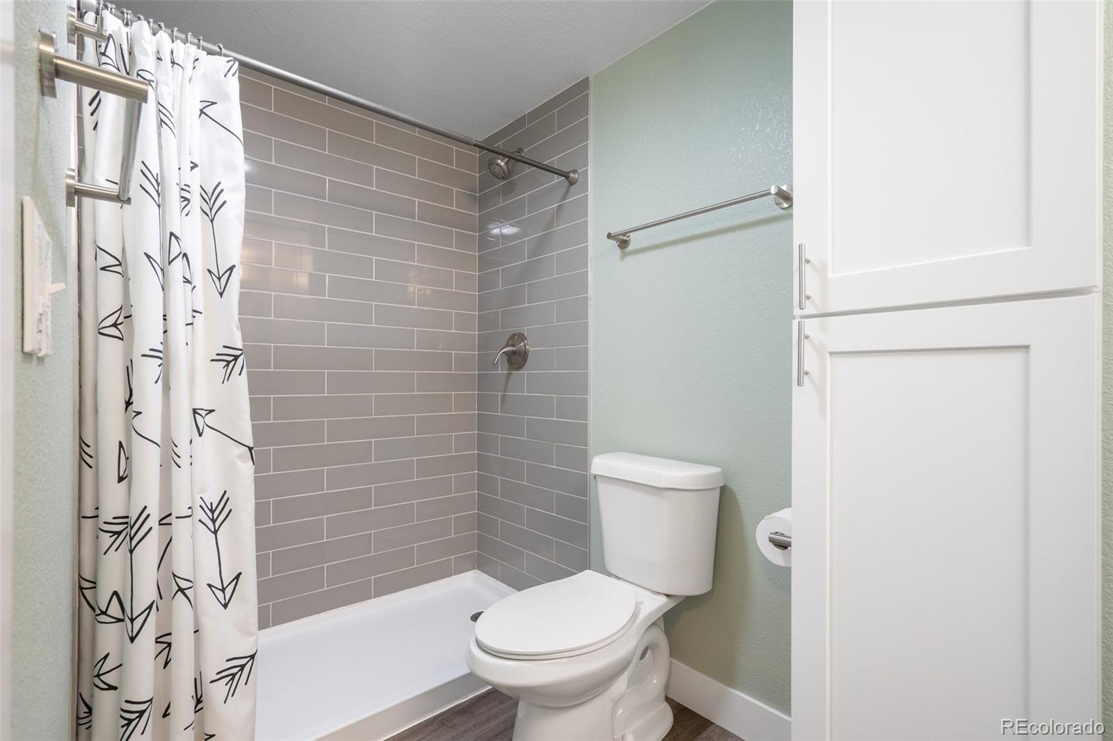 MLS Image #21 for 5455 e iowa avenue,denver, Colorado