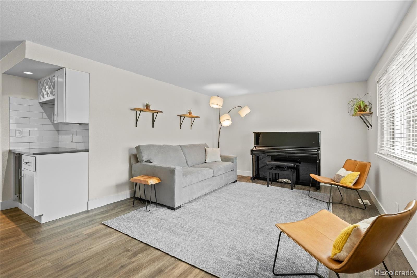 MLS Image #4 for 5455 e iowa avenue,denver, Colorado