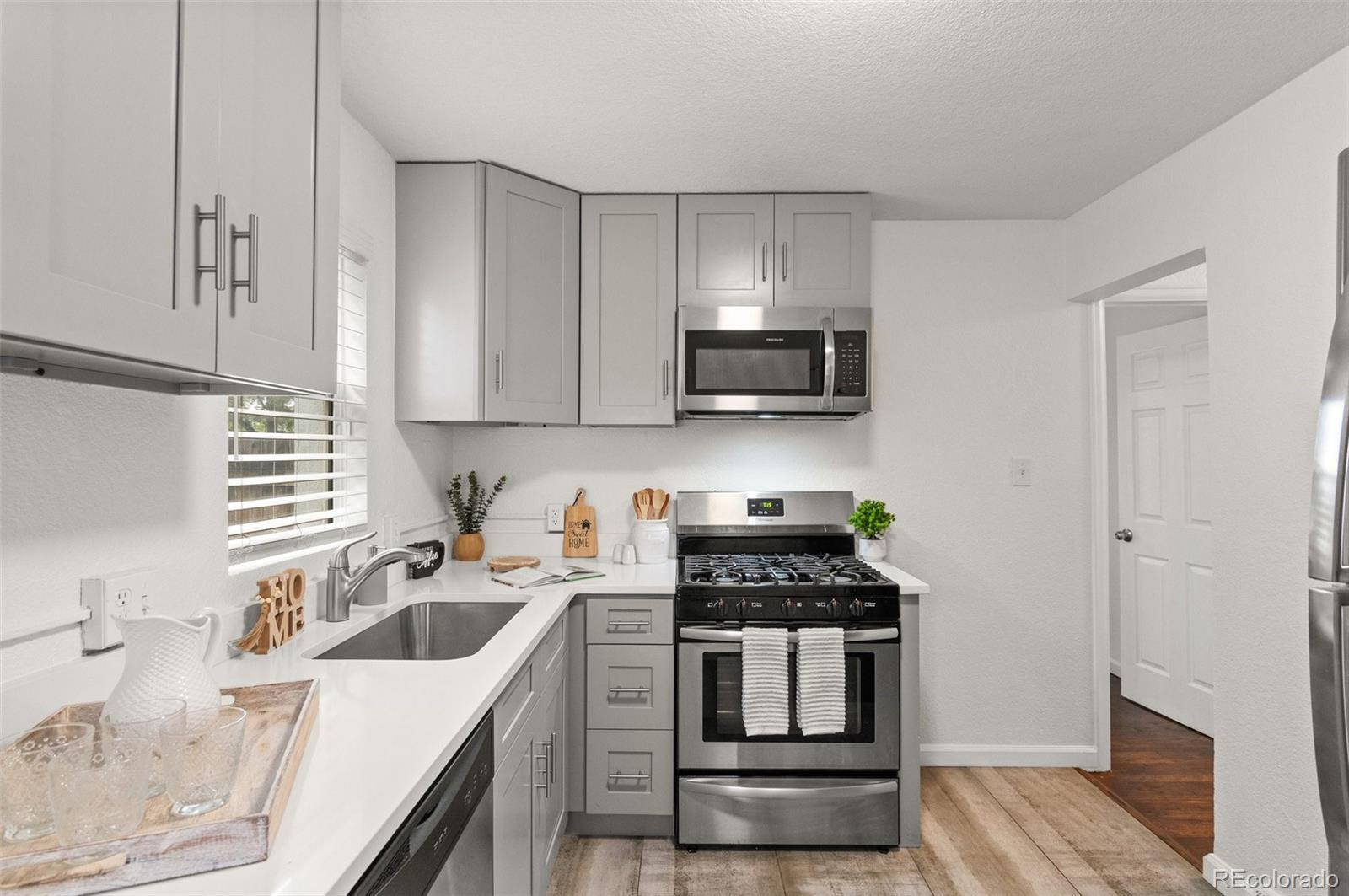 MLS Image #16 for 1414 w nevada place,denver, Colorado