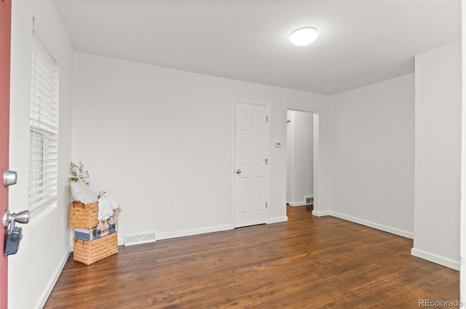 MLS Image #5 for 1414 w nevada place,denver, Colorado