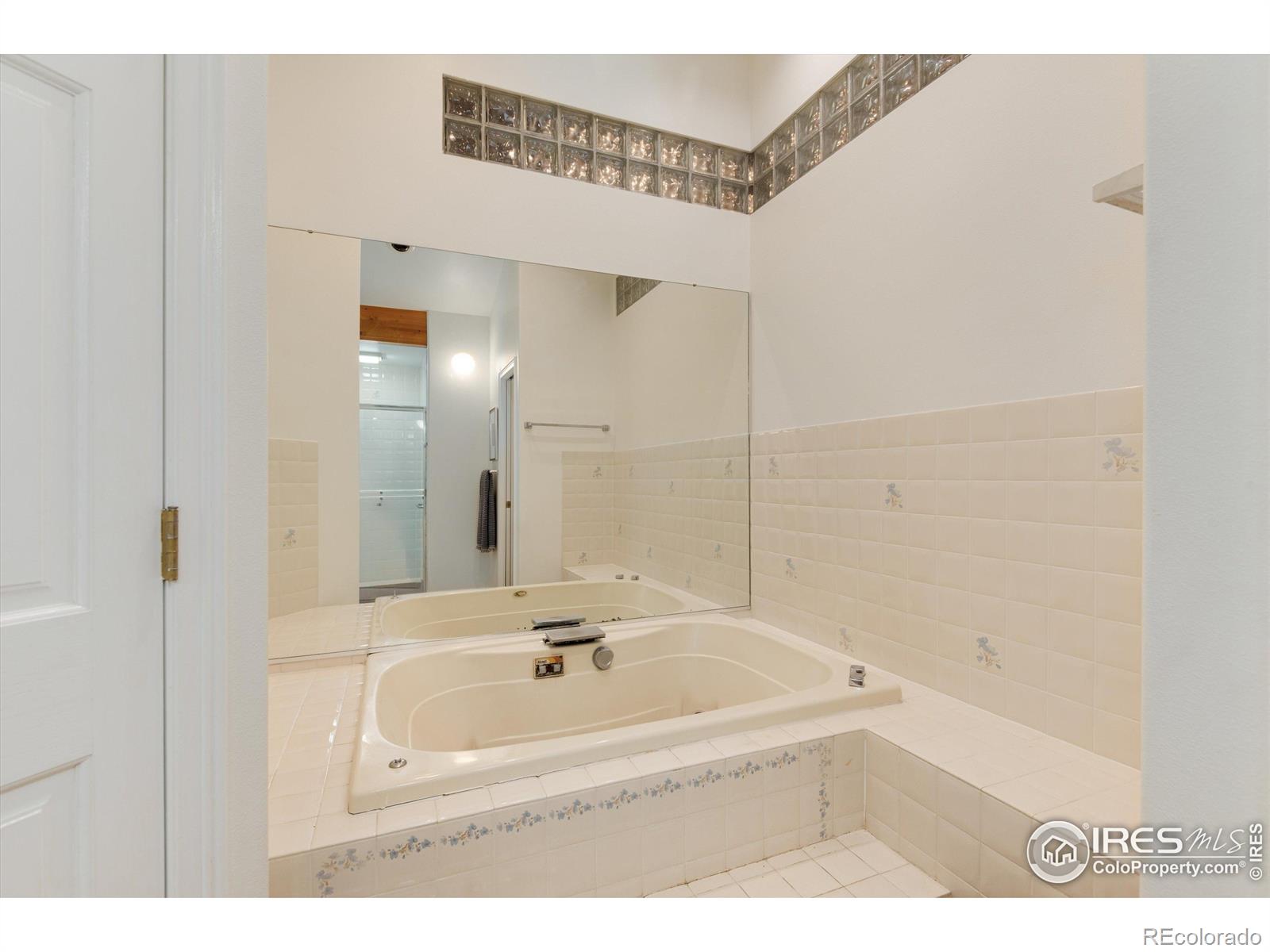 MLS Image #22 for 142  meadowlook way,boulder, Colorado