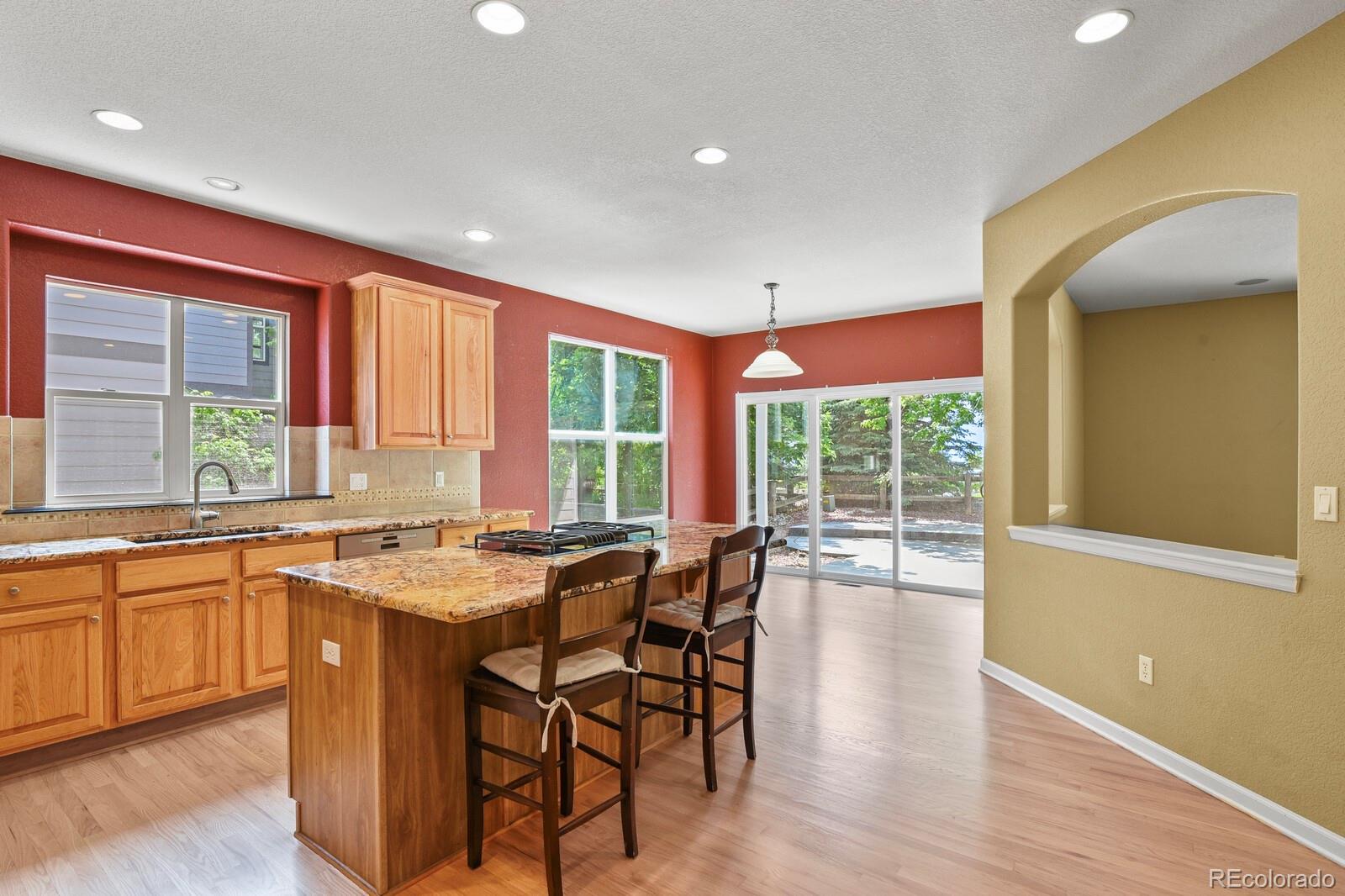 MLS Image #12 for 6533 s ouray street,aurora, Colorado