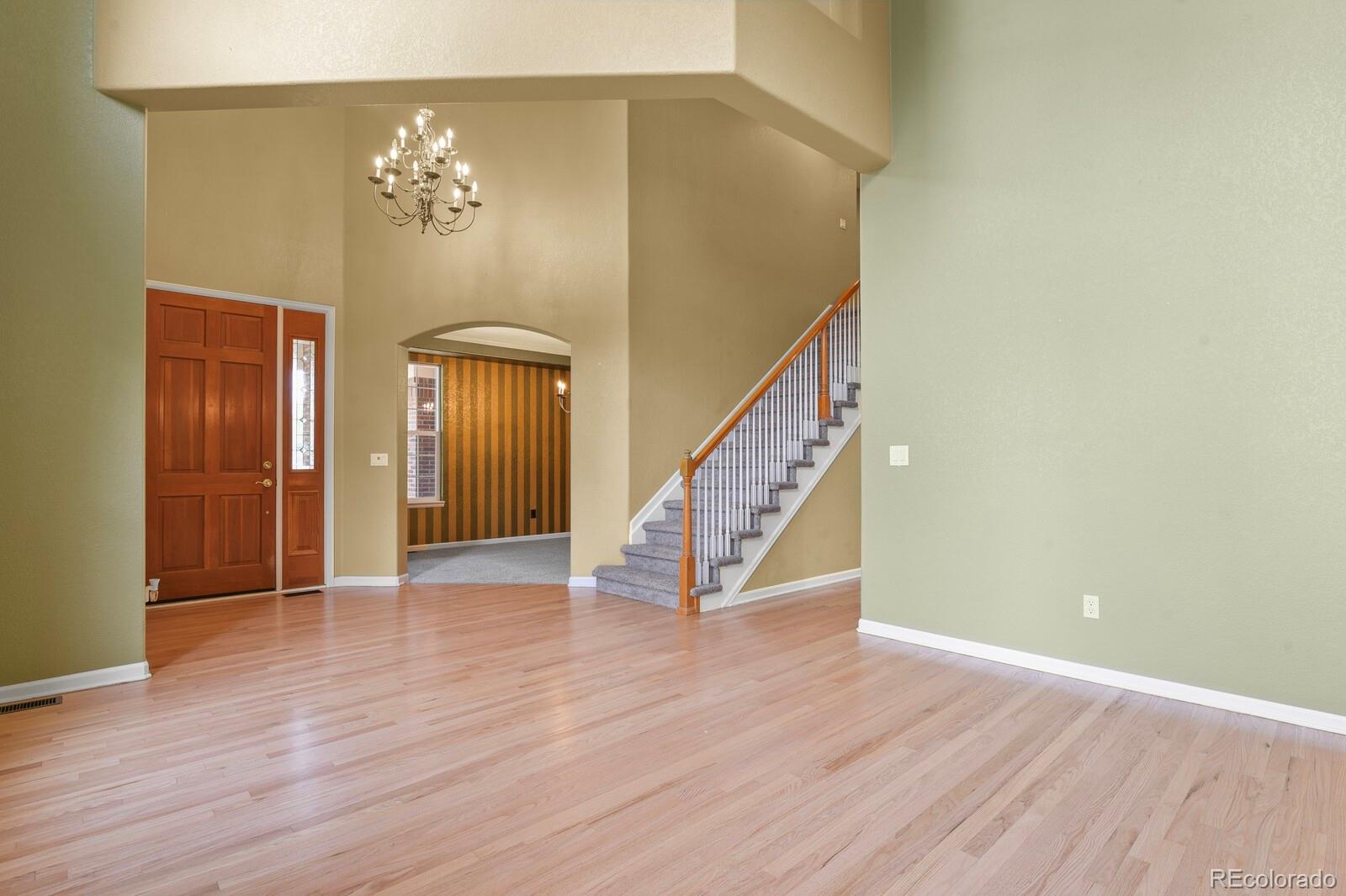MLS Image #5 for 6533 s ouray street,aurora, Colorado