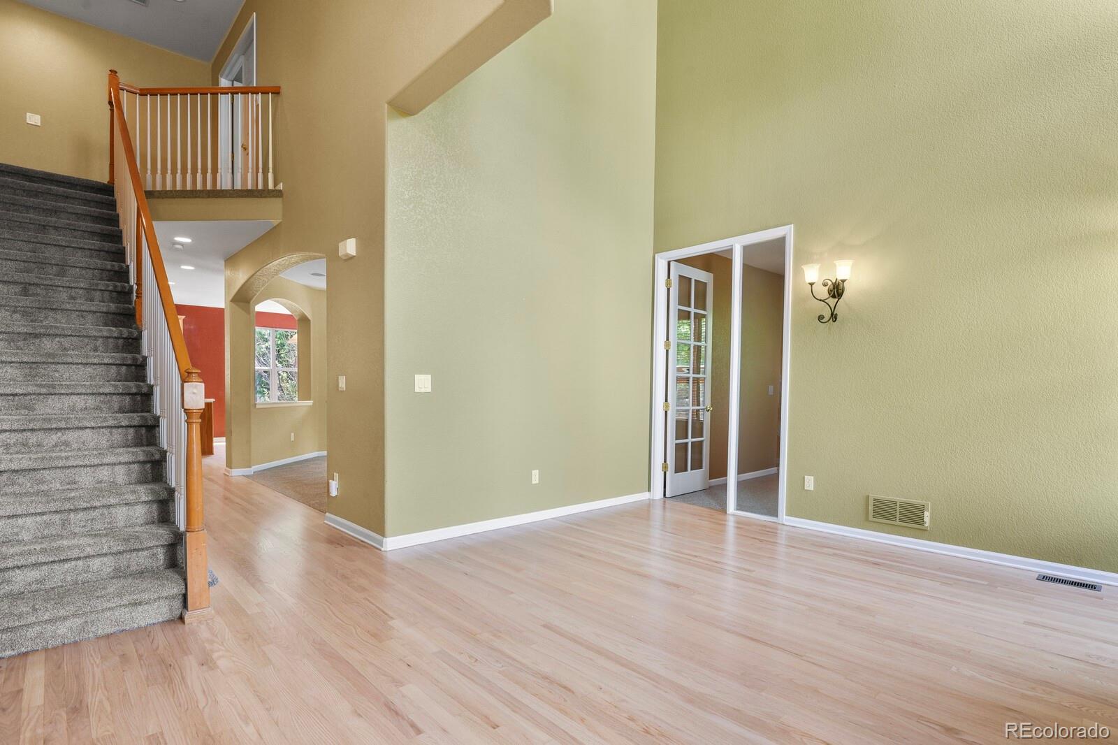 MLS Image #7 for 6533 s ouray street,aurora, Colorado
