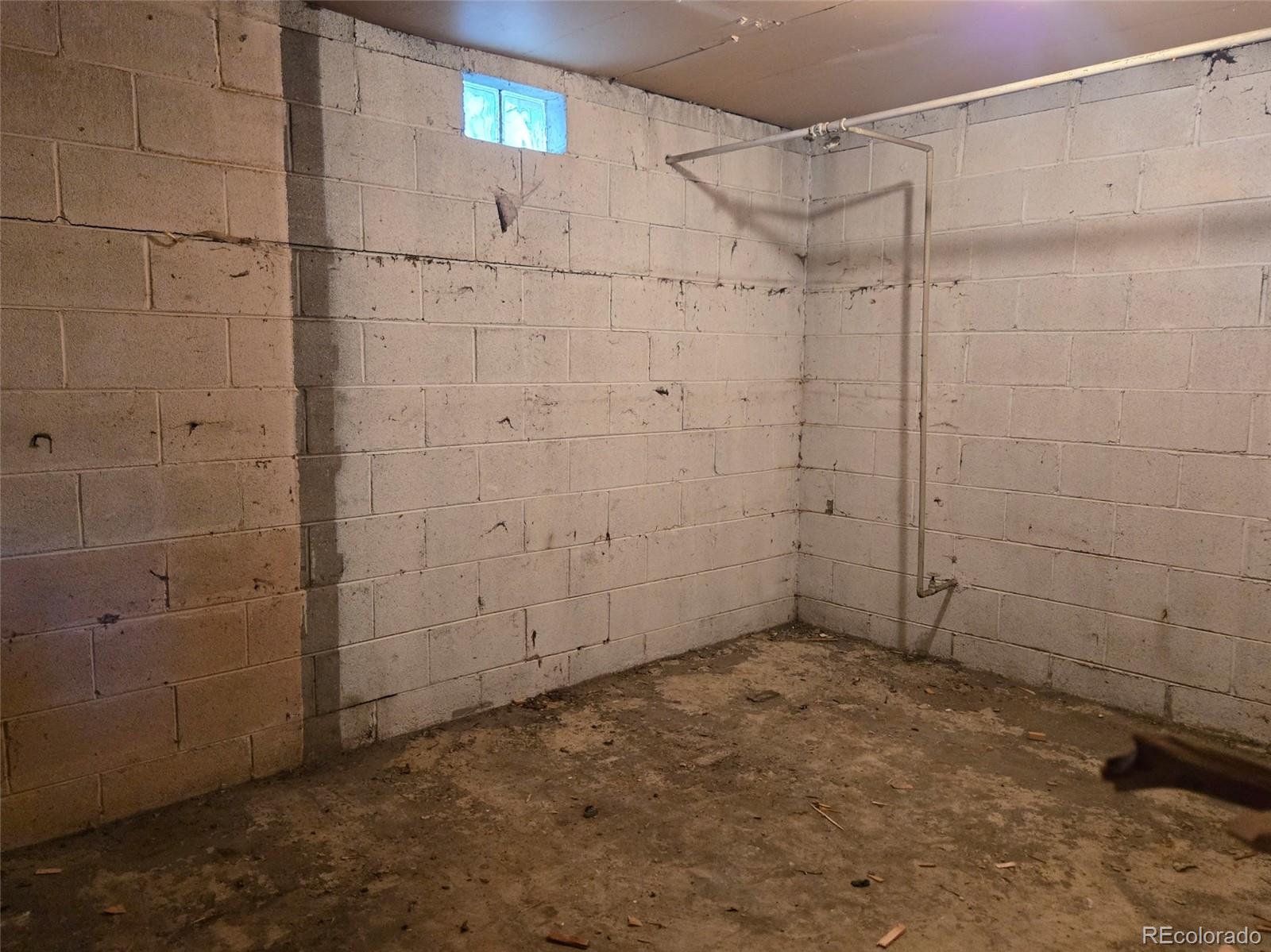 MLS Image #11 for 3350 s eliot street,englewood, Colorado