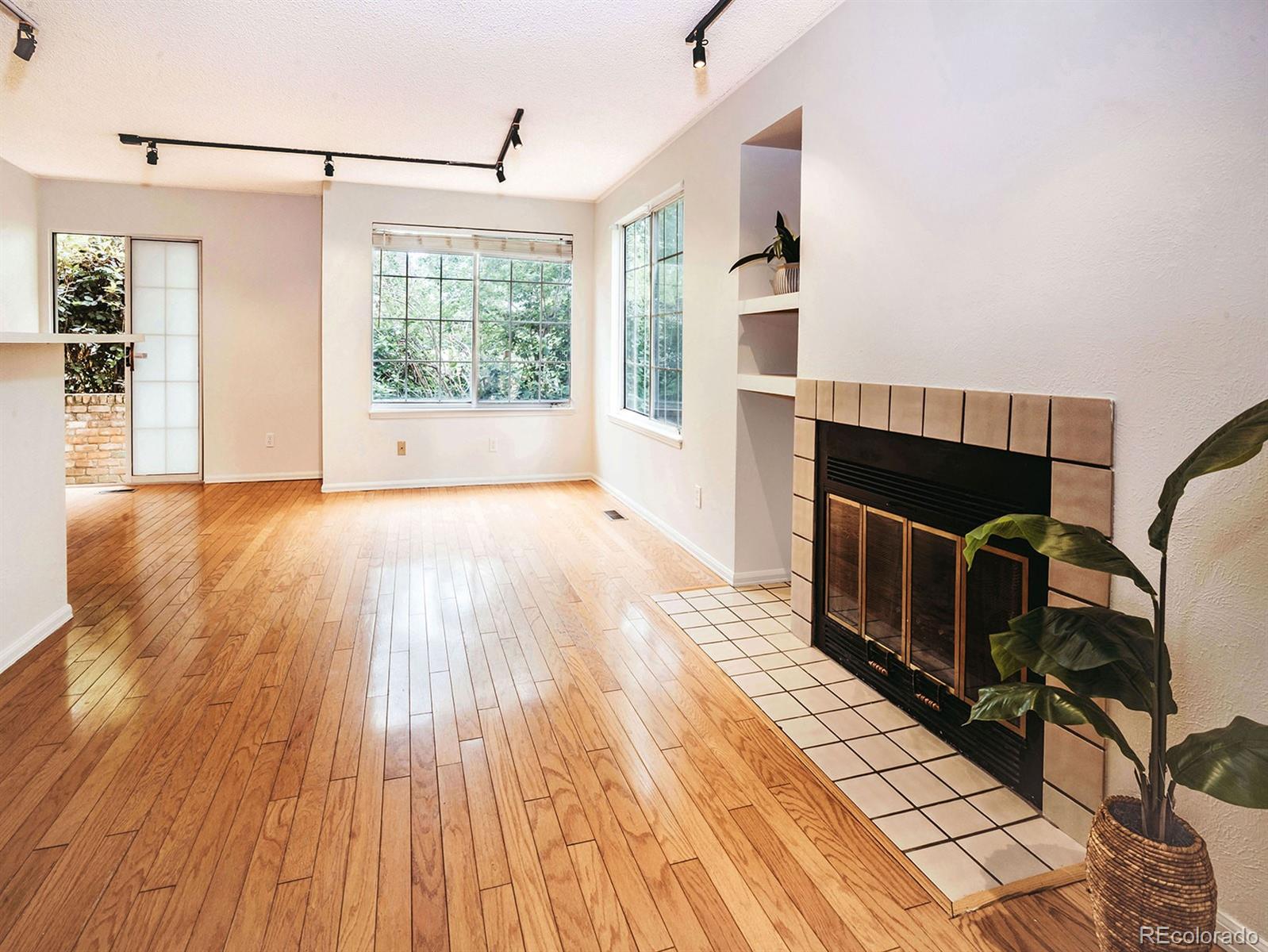 MLS Image #2 for 13894 e lehigh avenue,aurora, Colorado