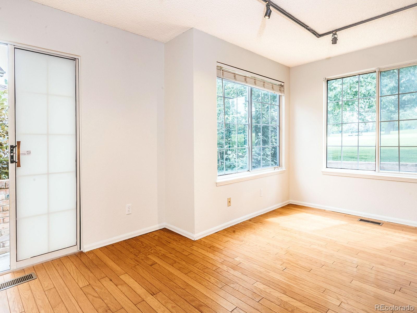 MLS Image #3 for 13894 e lehigh avenue,aurora, Colorado