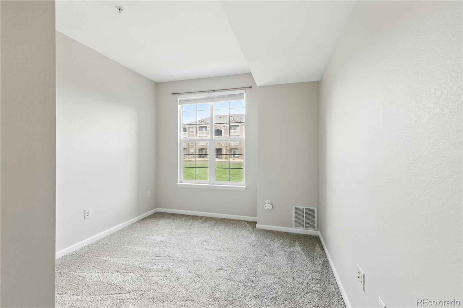 MLS Image #15 for 7440 s blackhawk street,englewood, Colorado