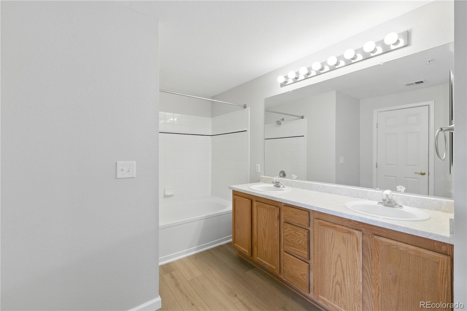 MLS Image #19 for 7440 s blackhawk street,englewood, Colorado
