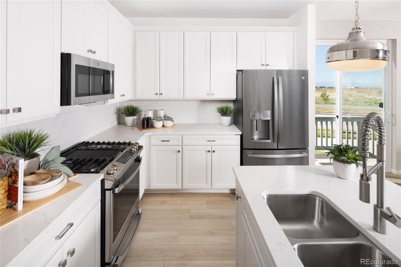 MLS Image #4 for 21104 e 63rd drive,aurora, Colorado