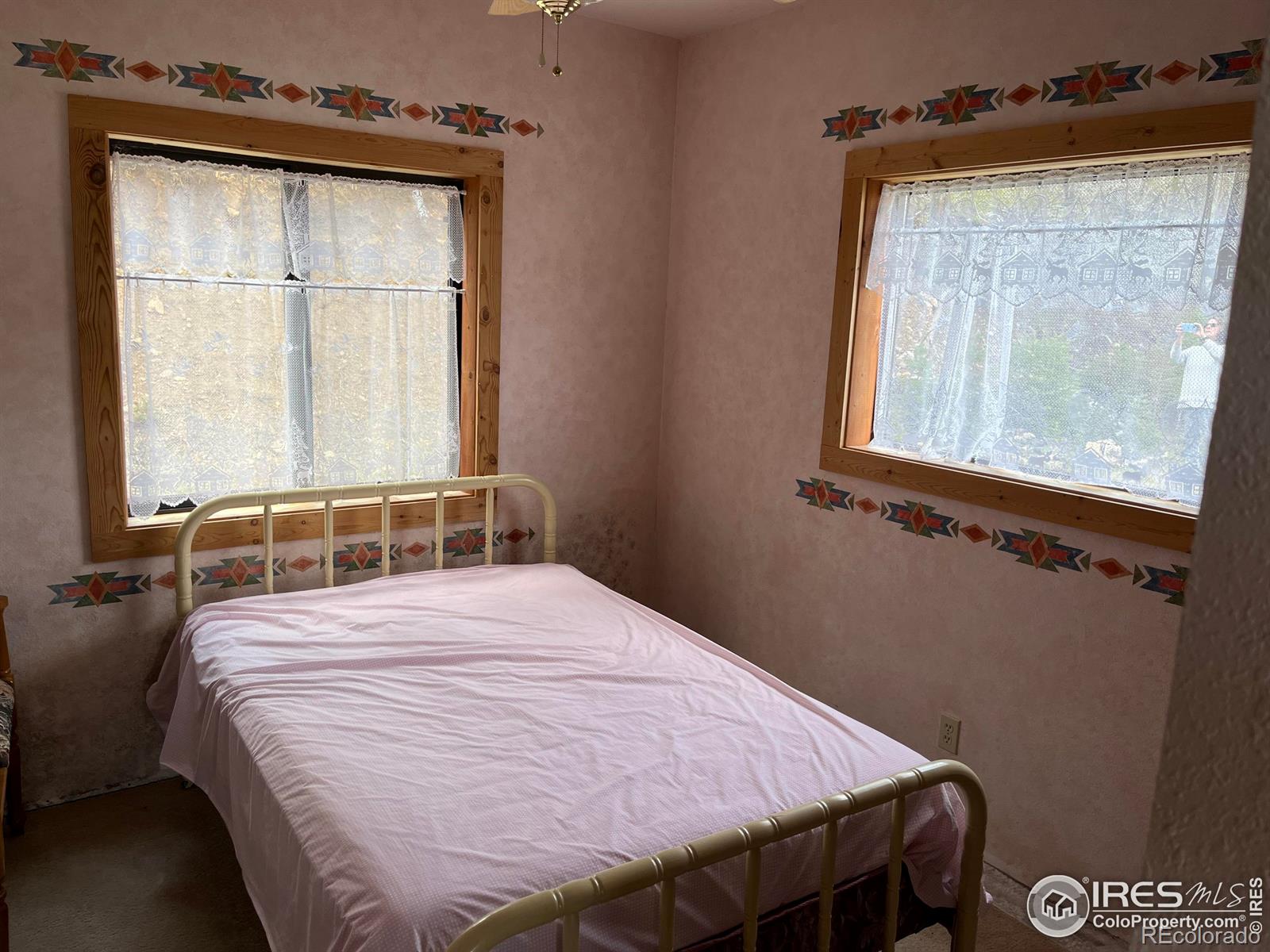 MLS Image #3 for 821  woodlot lane,bellvue, Colorado