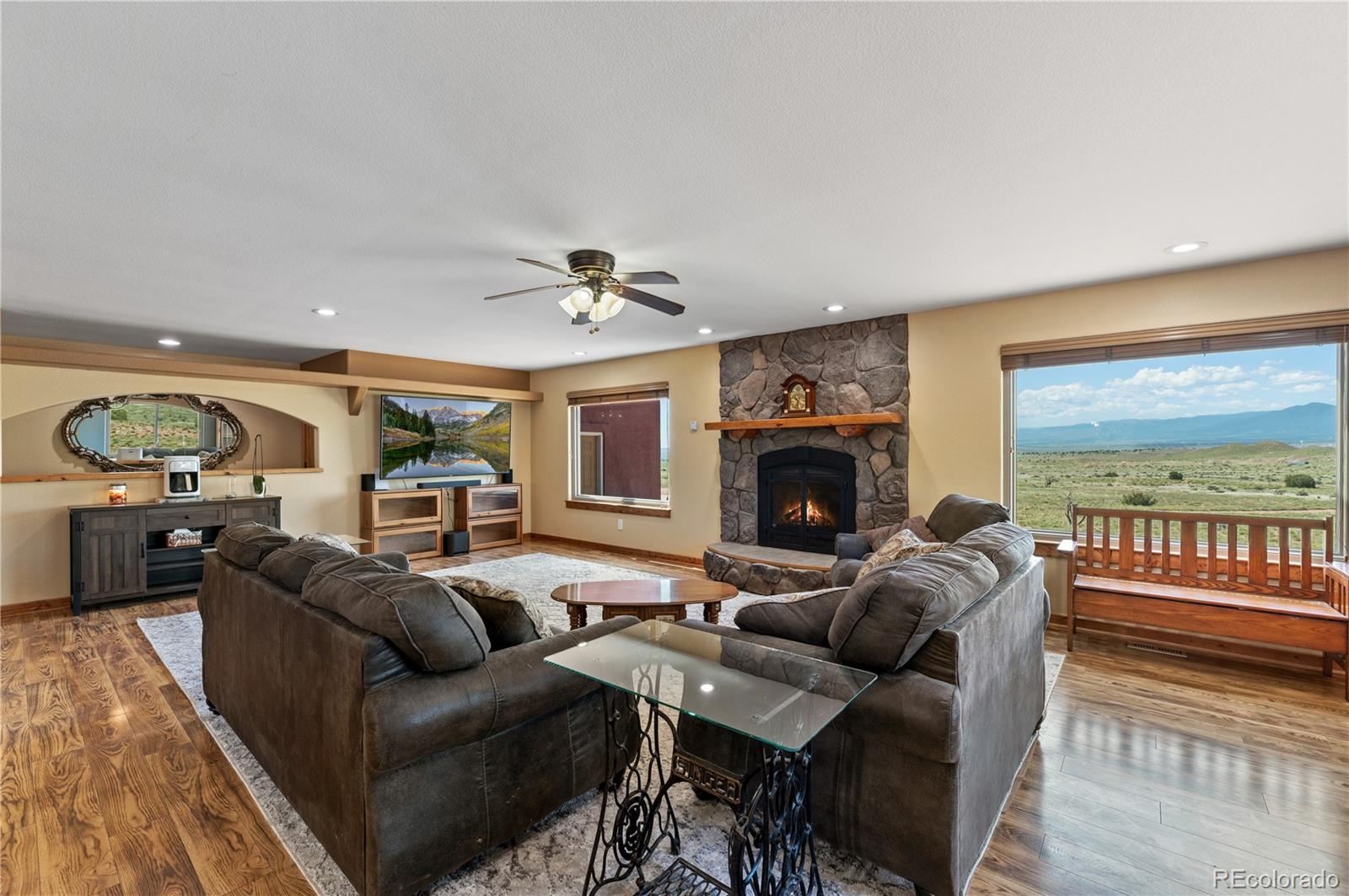 MLS Image #5 for 507  van egmond drive,penrose, Colorado