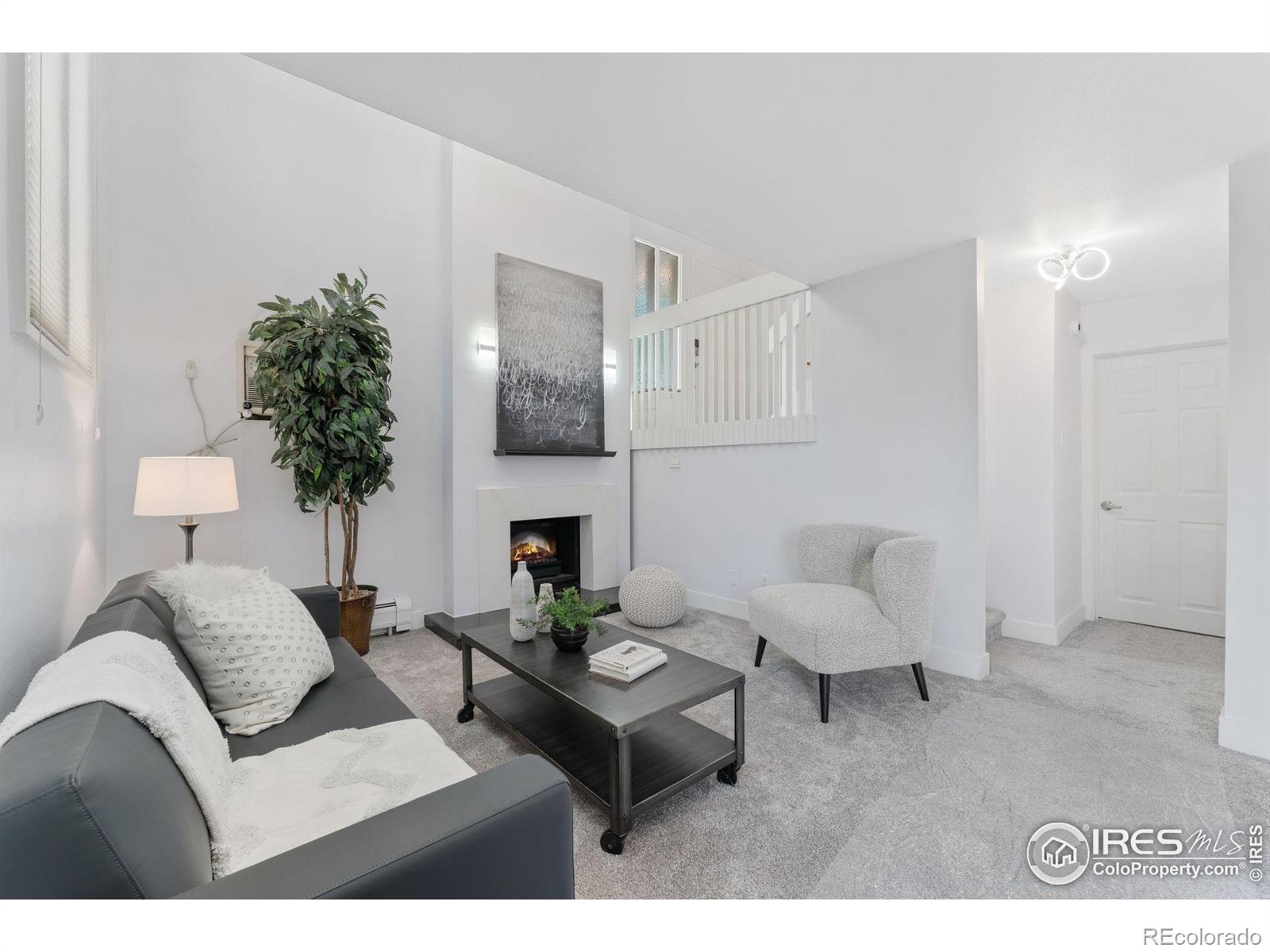 MLS Image #3 for 2835 s monaco parkway,denver, Colorado