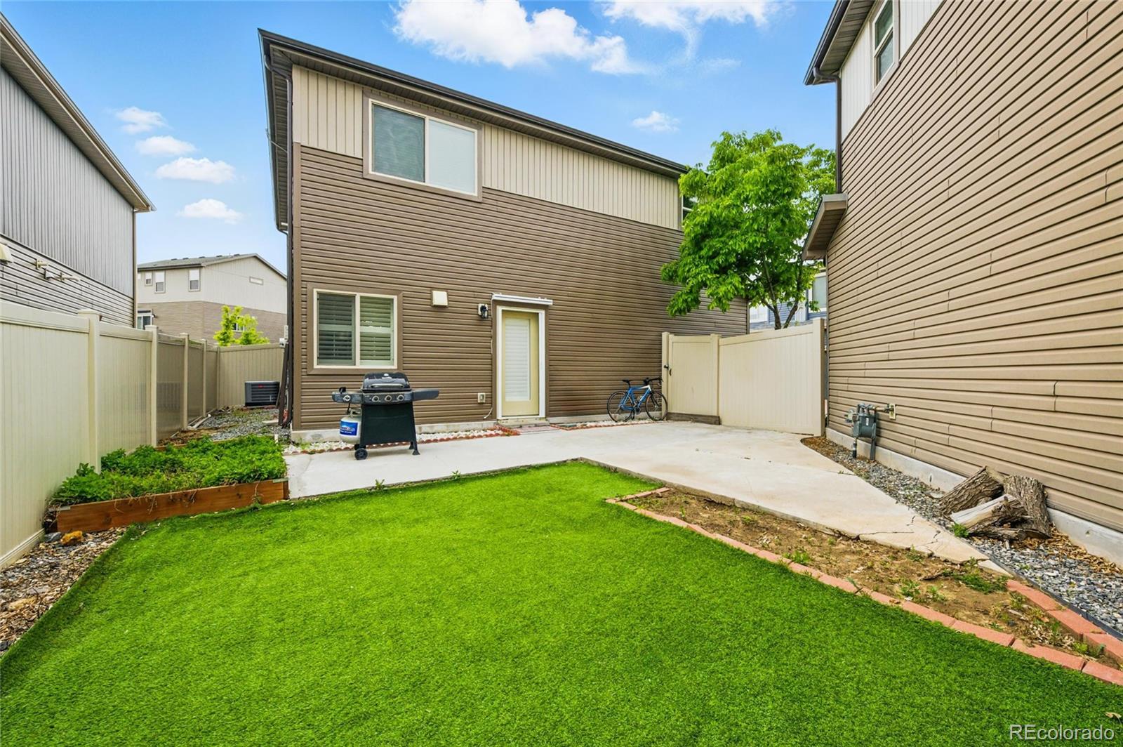 MLS Image #27 for 18619 e 50th place,denver, Colorado