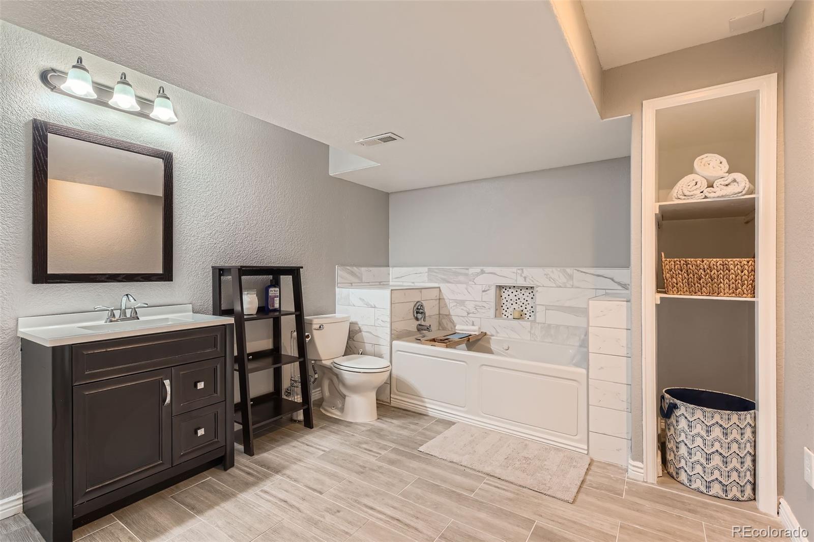 MLS Image #25 for 9743  chanteclair circle,highlands ranch, Colorado