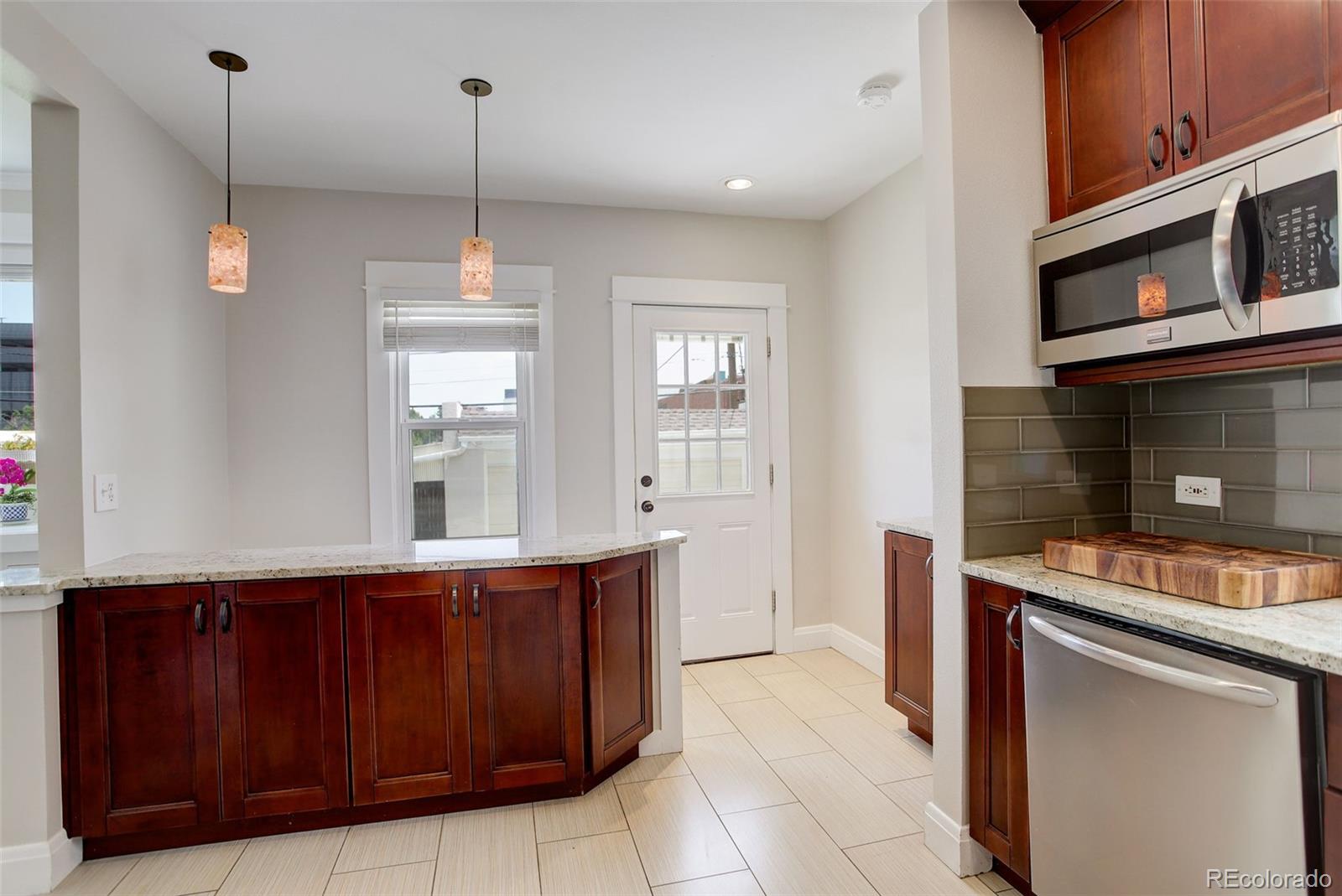 MLS Image #11 for 848  harrison street,denver, Colorado