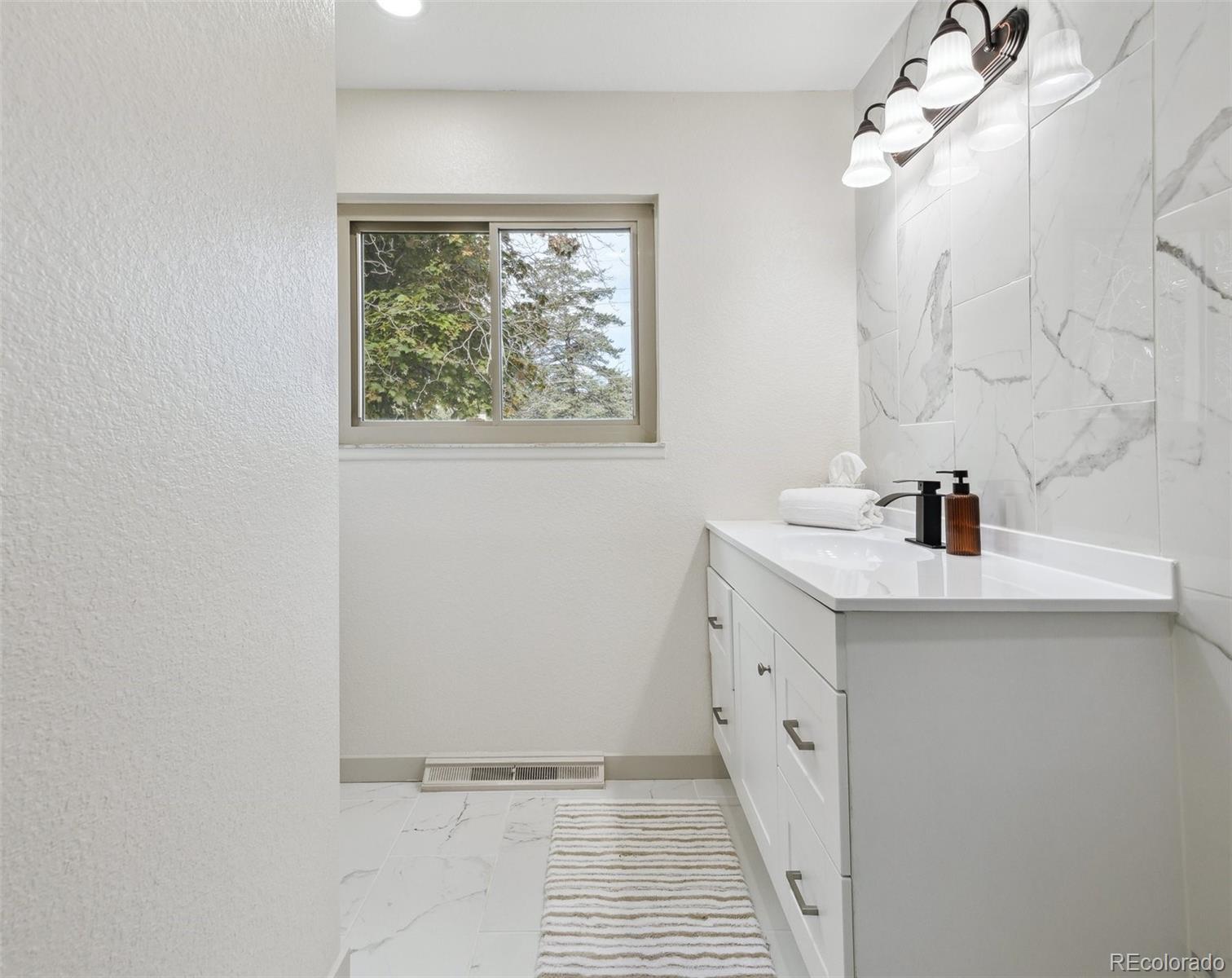 MLS Image #19 for 7952  zuni street,denver, Colorado