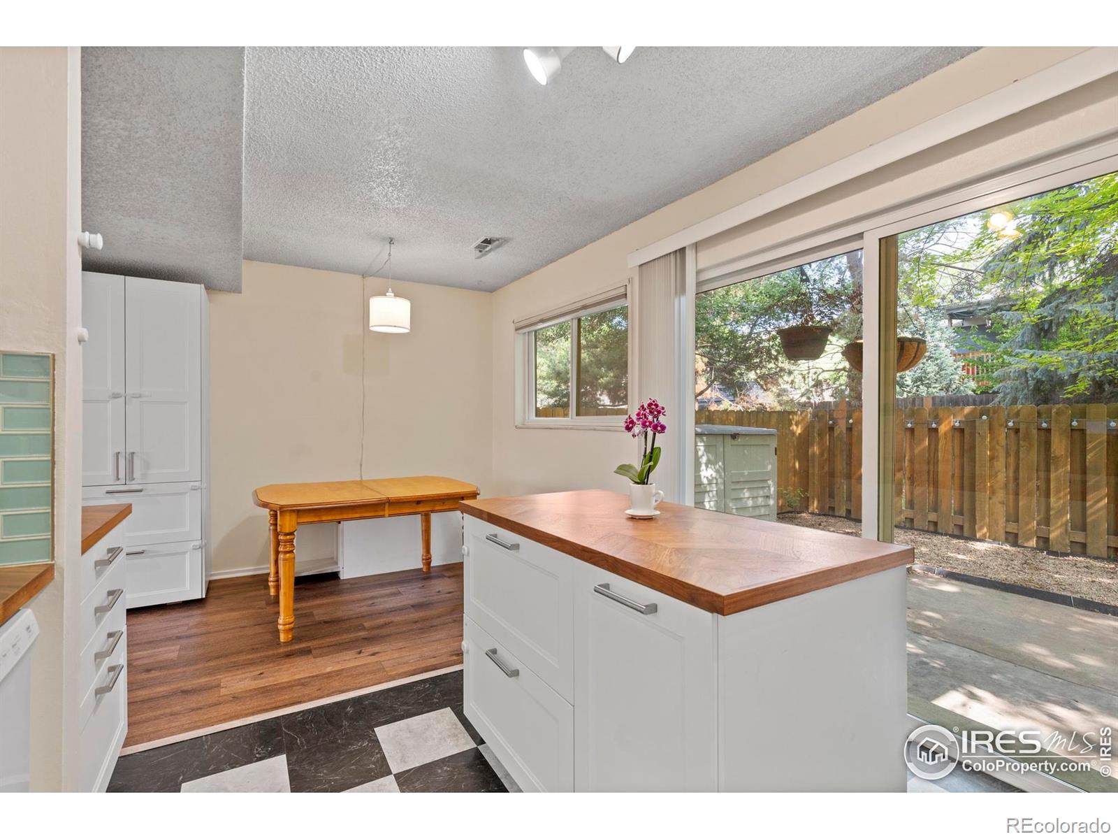 MLS Image #10 for 985 w 10th street,loveland, Colorado