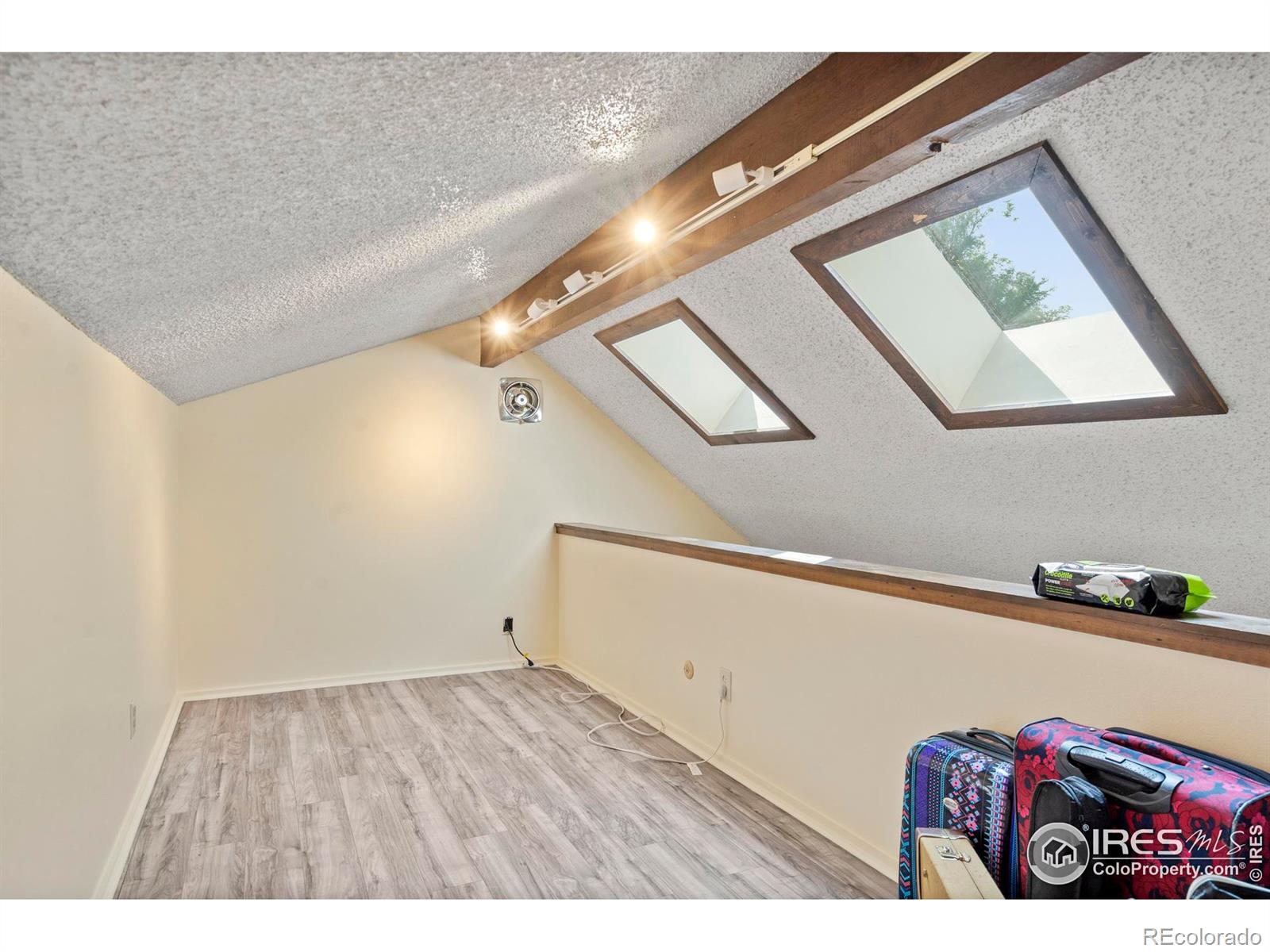 MLS Image #19 for 985 w 10th street,loveland, Colorado
