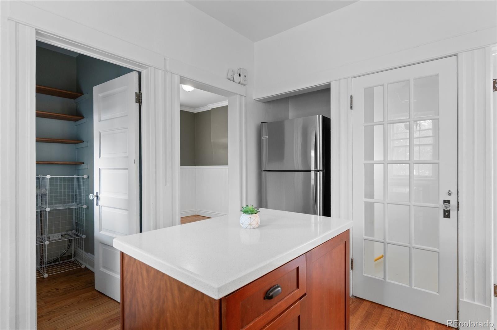 MLS Image #10 for 1038 e 4th avenue,denver, Colorado