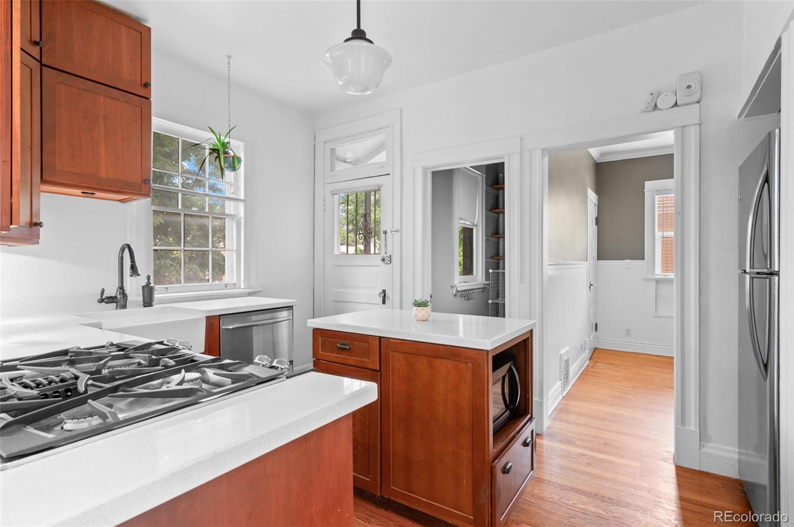 MLS Image #8 for 1038 e 4th avenue,denver, Colorado
