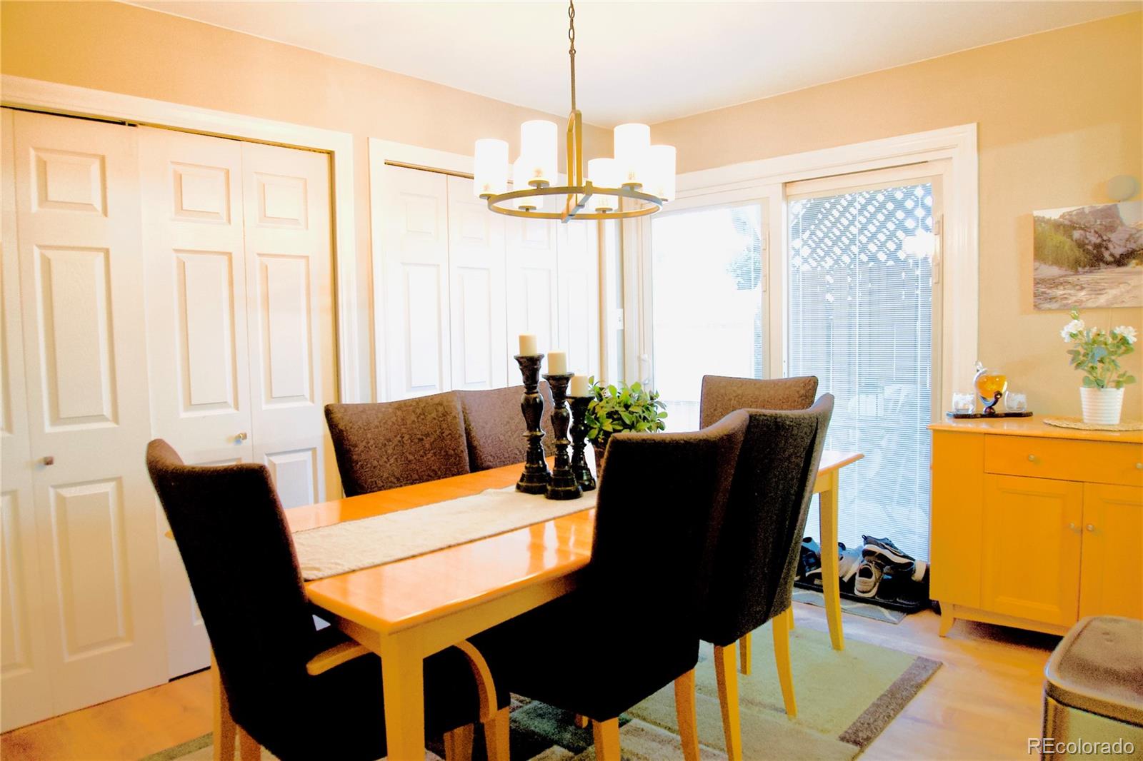 MLS Image #11 for 3825 s monaco parkway,denver, Colorado