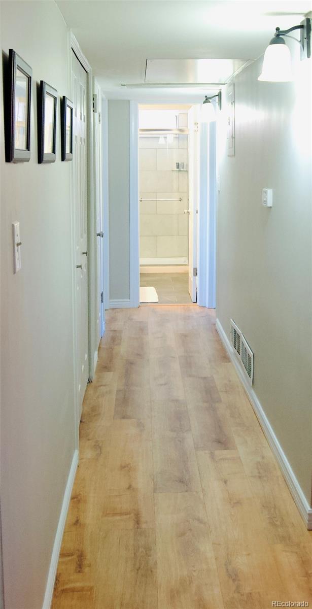 MLS Image #4 for 3825 s monaco parkway,denver, Colorado