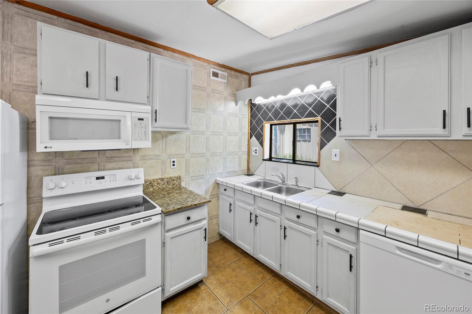 MLS Image #11 for 209  county road 308 ,dumont, Colorado