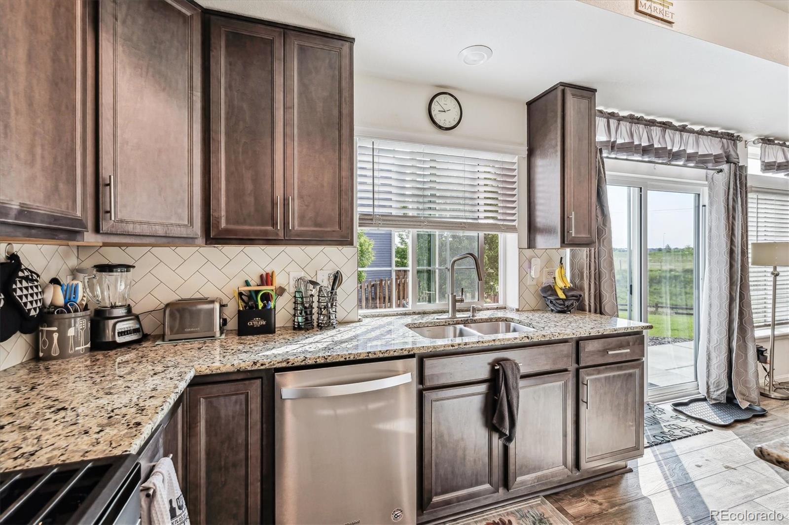 MLS Image #12 for 242 s old hammer court,aurora, Colorado