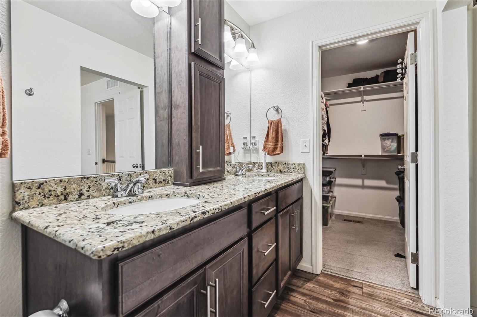 MLS Image #15 for 242 s old hammer court,aurora, Colorado