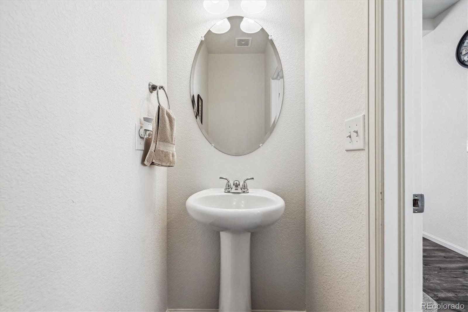 MLS Image #19 for 242 s old hammer court,aurora, Colorado