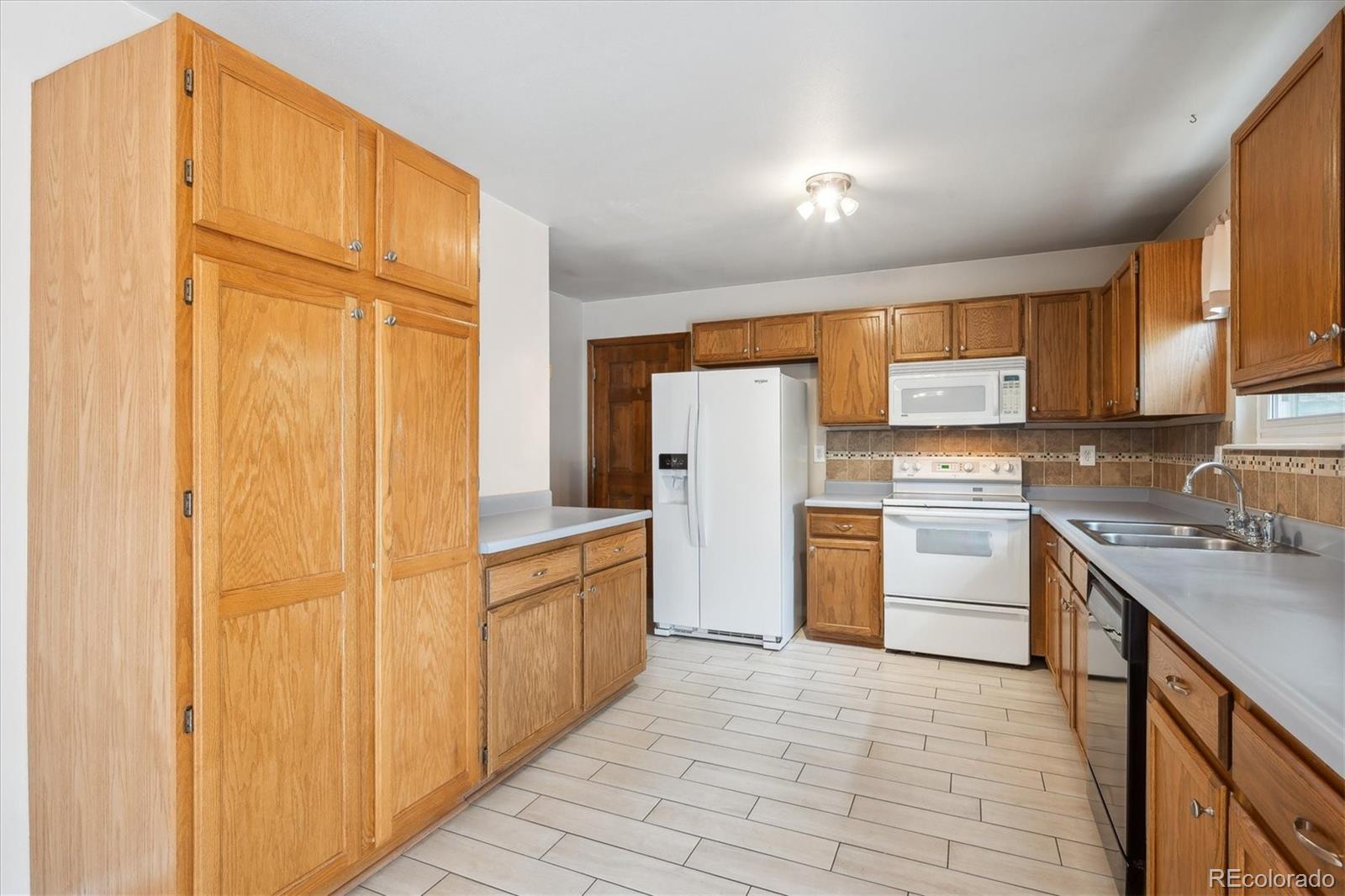 MLS Image #10 for 800  park view place,castle rock, Colorado