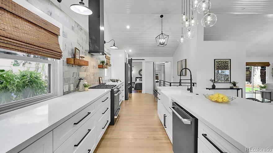 MLS Image #15 for 2990 s sherman street,englewood, Colorado