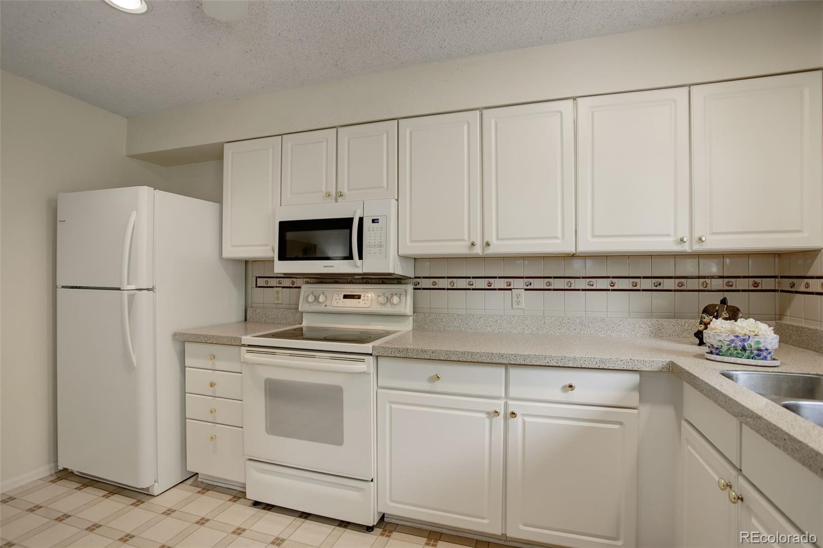 MLS Image #11 for 10883  otis circle,westminster, Colorado