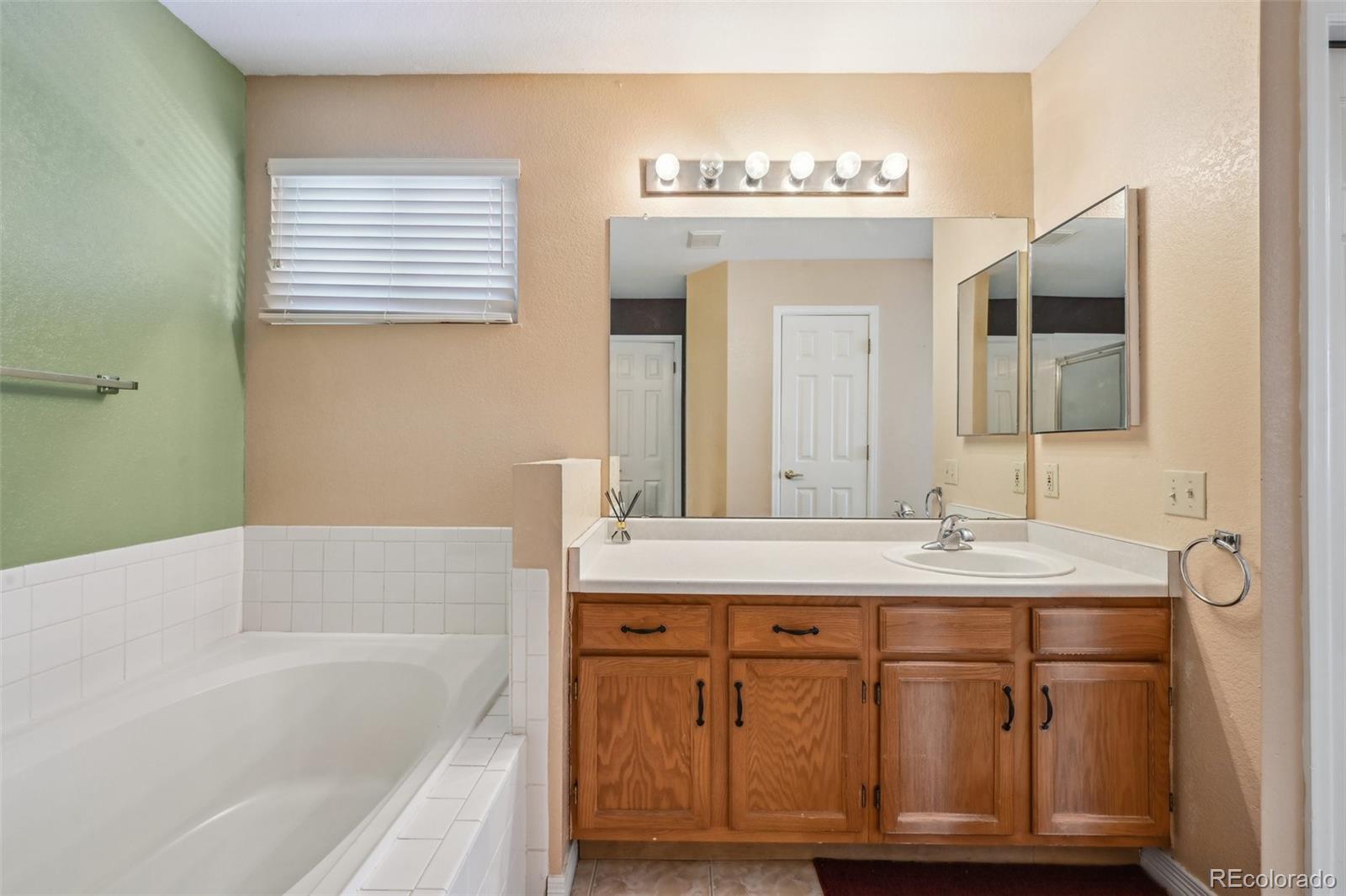 MLS Image #17 for 11565  decatur street,denver, Colorado