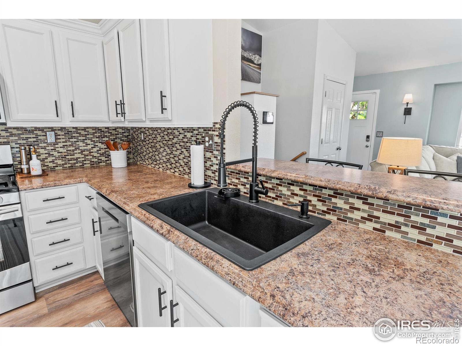 MLS Image #4 for 205  sunset lane,dacono, Colorado