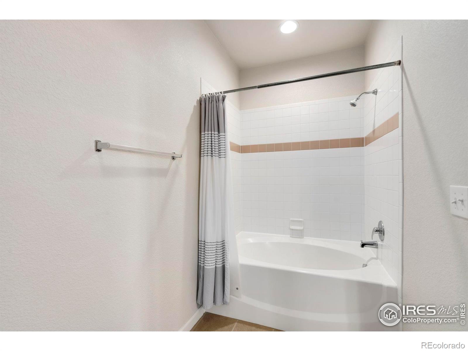 MLS Image #15 for 2202  owens avenue,fort collins, Colorado