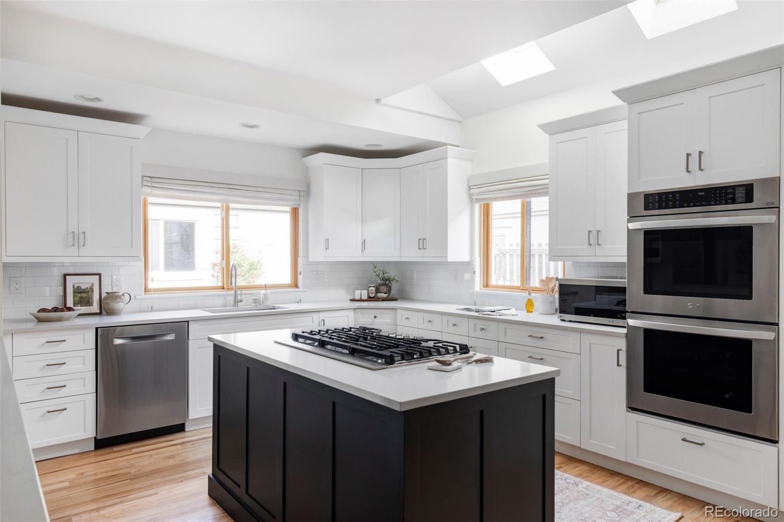 MLS Image #10 for 1272 s milwaukee street,denver, Colorado
