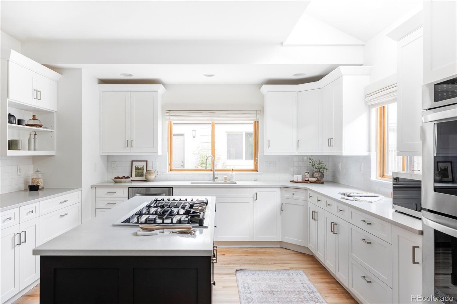 MLS Image #11 for 1272 s milwaukee street,denver, Colorado